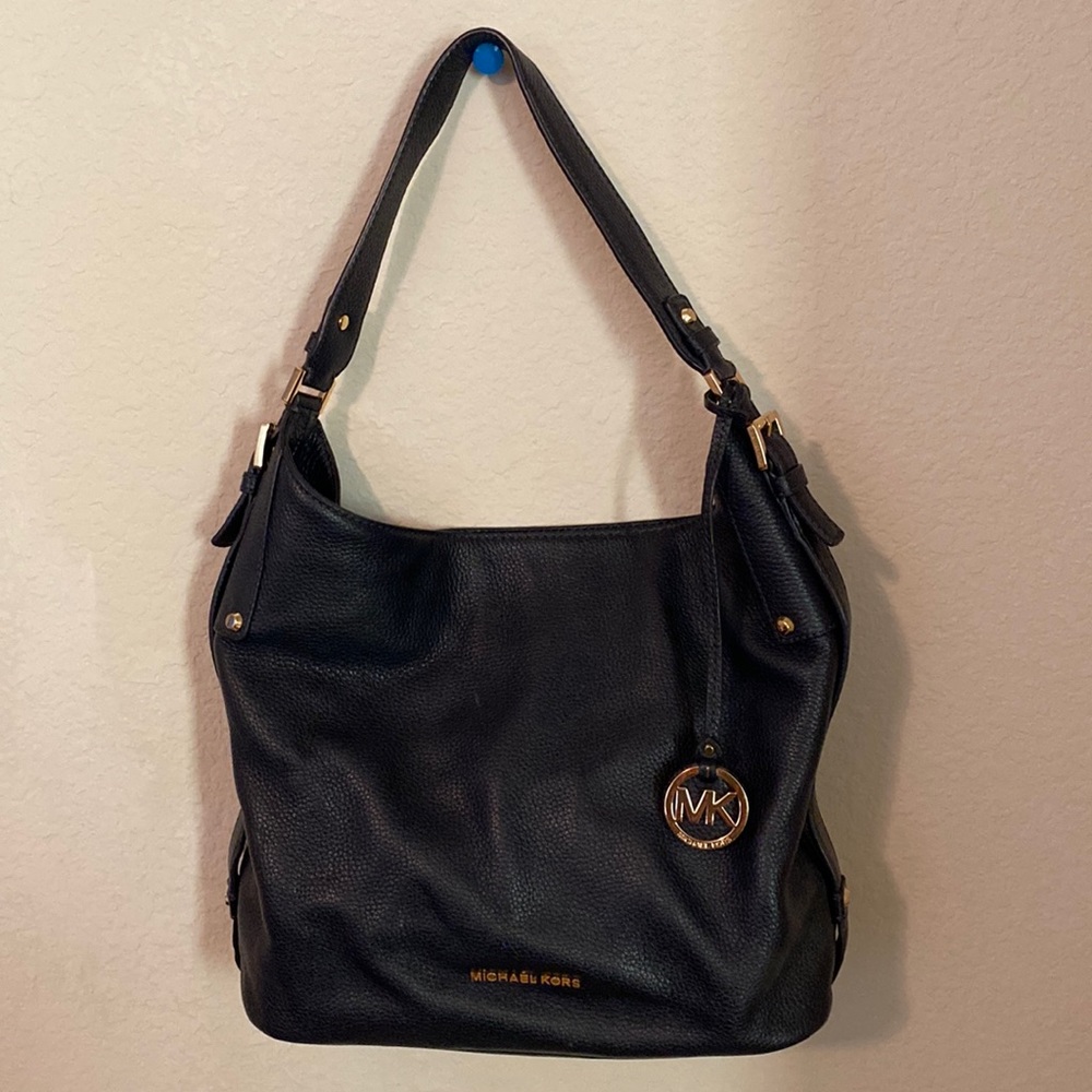 Michael Kors handbag, navy blue. Very good condition.